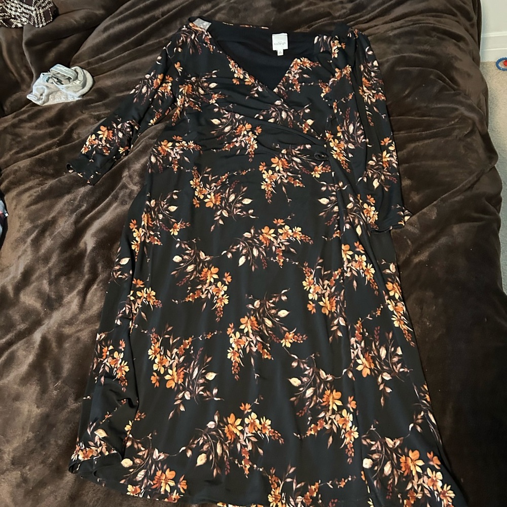 Floral faux (maternity?) wrap